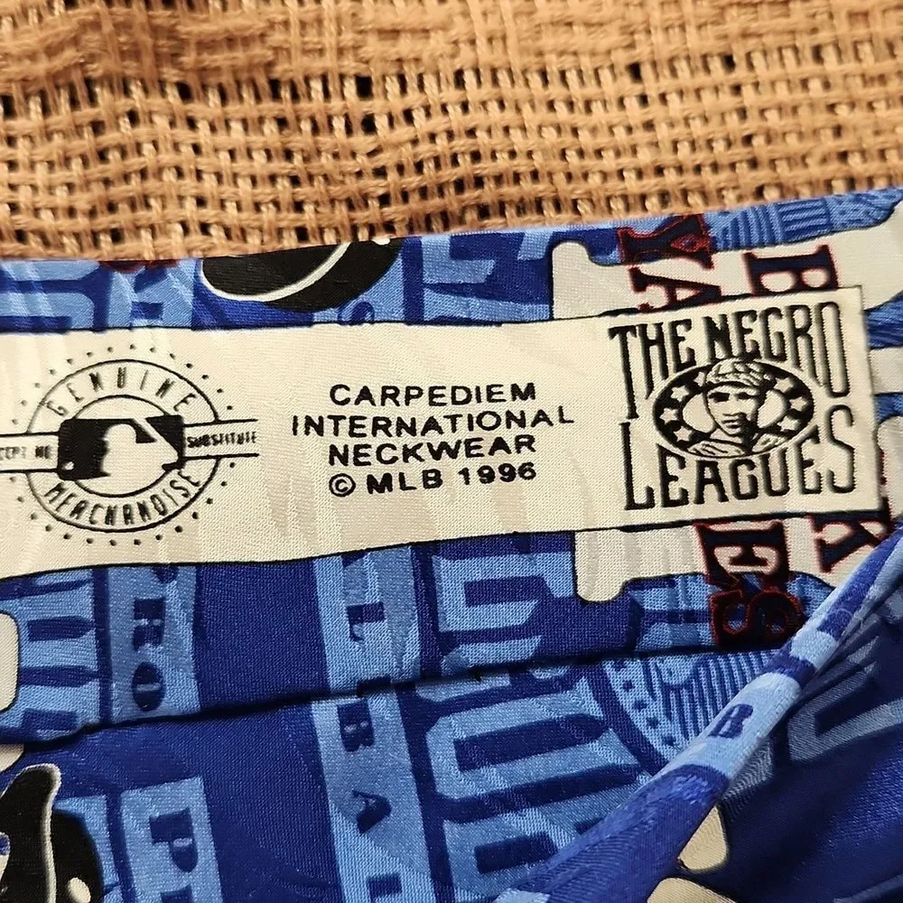 NY New York Black Yankees Silk Tie 1996